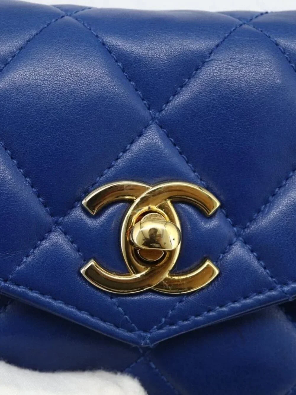 CHANEL Matelasse Pouch Lamb Skin Blue Gold CC Auth 177338